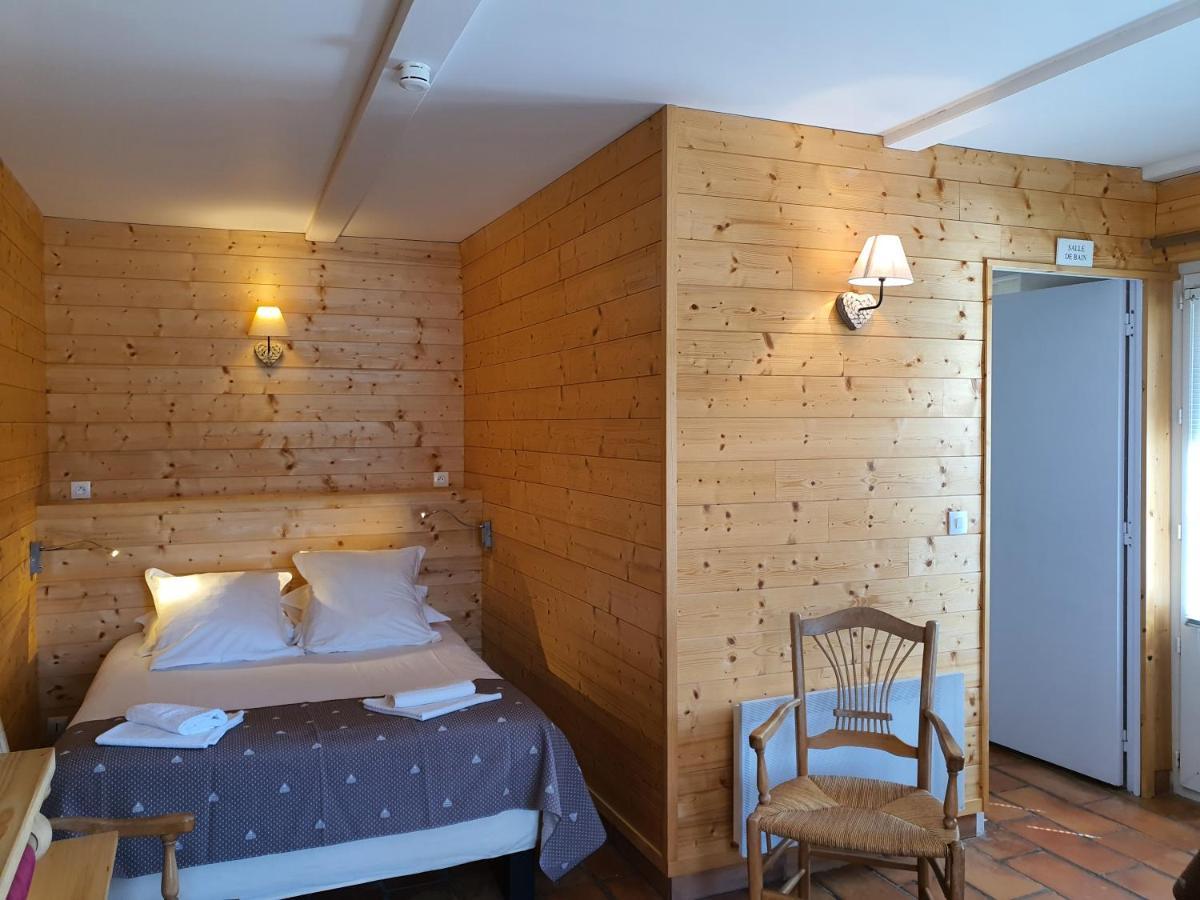 Logis Hotel Restaurant L'Escarbille Saint-Martin-d'Ardeche Luaran gambar