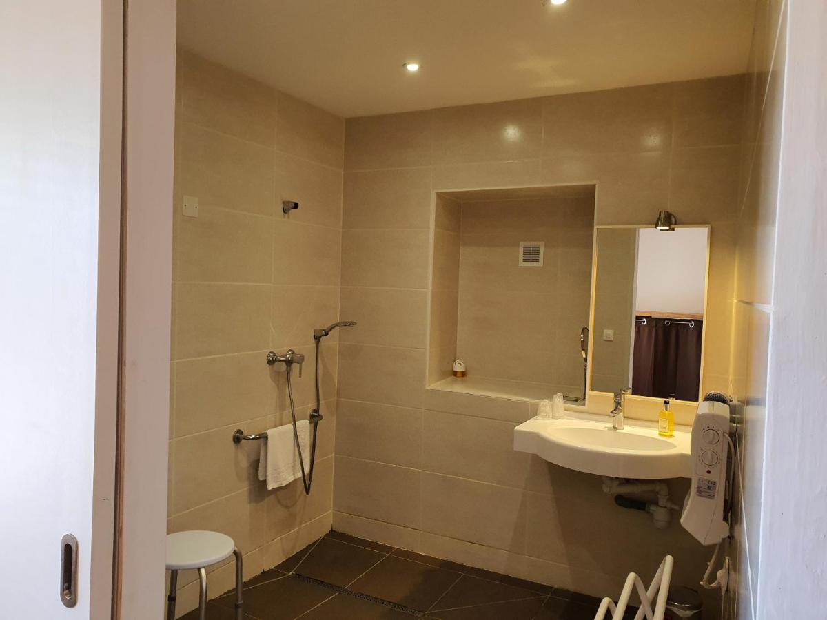 Logis Hotel Restaurant L'Escarbille Saint-Martin-d'Ardeche Luaran gambar